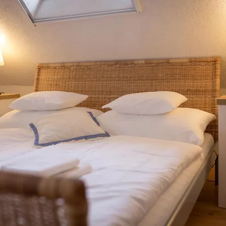 Гостевой дом Gella Kuria *