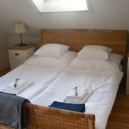 Gella Kuria Гостевой дом Balatonszolos